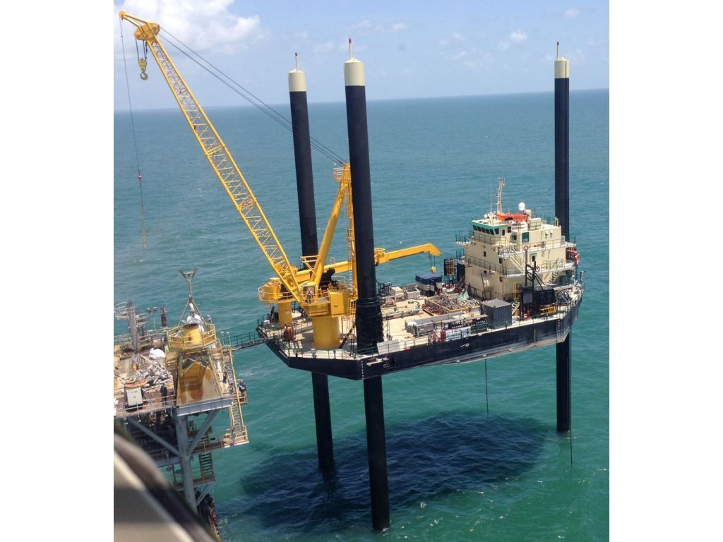 Overstock Boats 200 Class US Built Liftboat